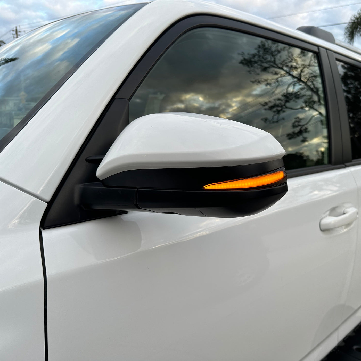 14-23 5th Gen 4Runner Sequential Mirror Turn Signals - SRQ Fabrications