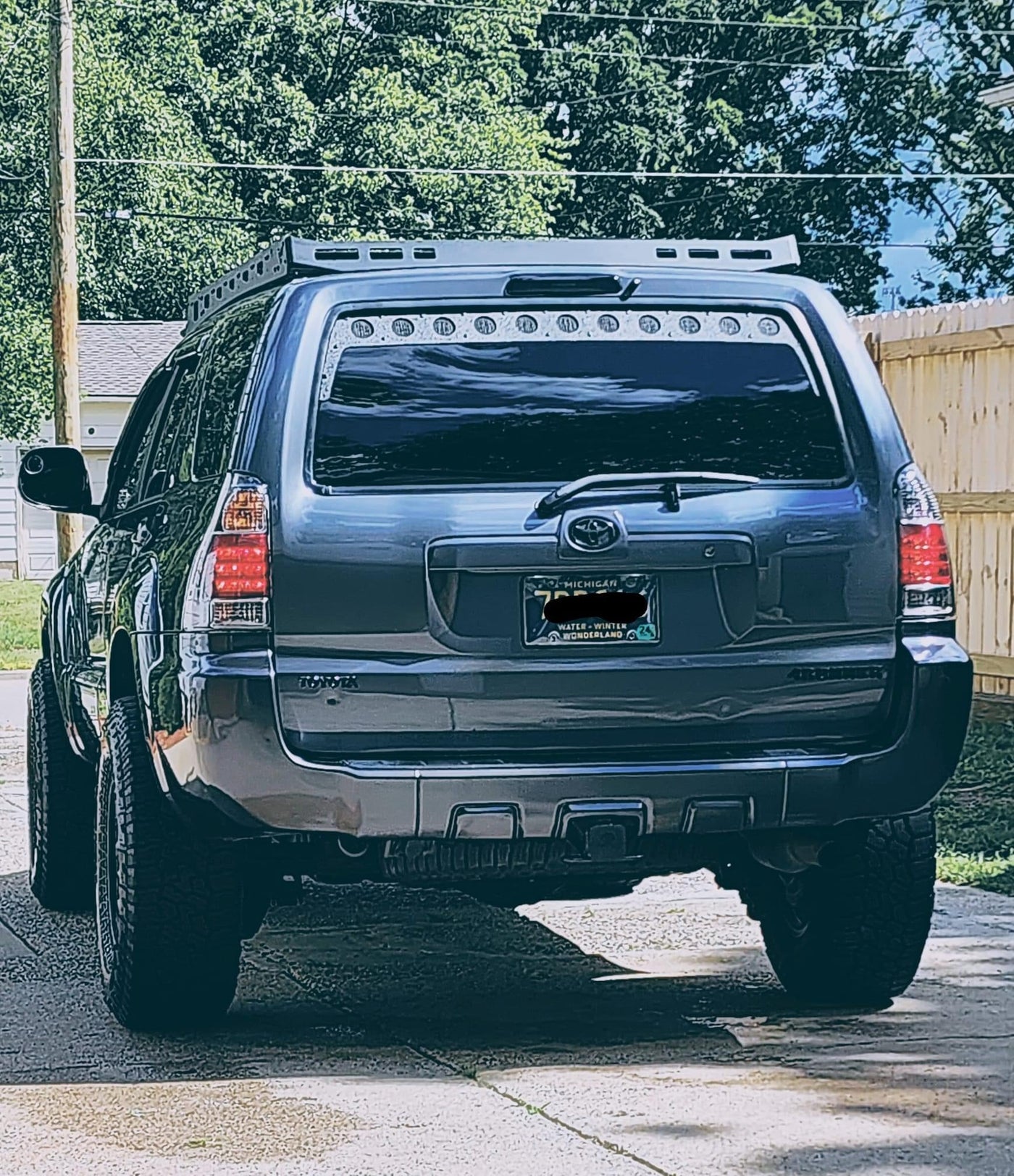 03-09 4Runner Hatch Window Vent (4th Gen)