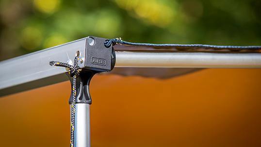 ARB 2500 Aluminum Awning and Light Kit (8.2ft x 8.2ft) – Opt Offroad