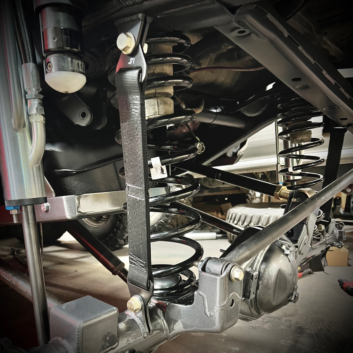 Rear Axle Limit Strap Tabs Opt Offroad